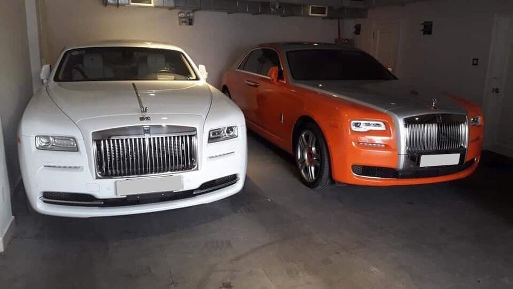 2 chiếc xe siêu sang Rolls-Royce từng xuất hiện cùng nhau trong garage của ông Dũng 